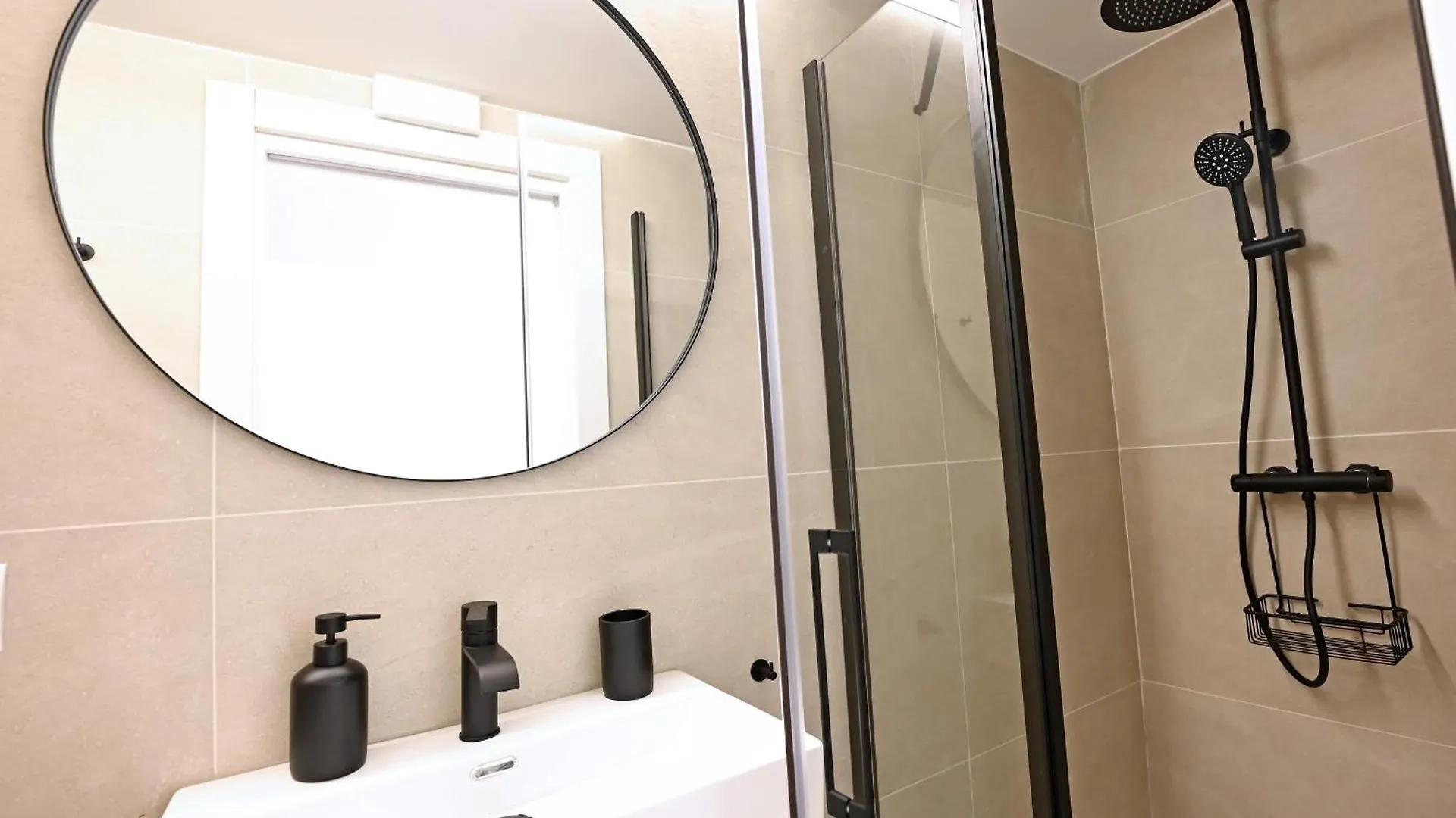 Apartamentos Bahia&Arena Santander 0*,  Spain