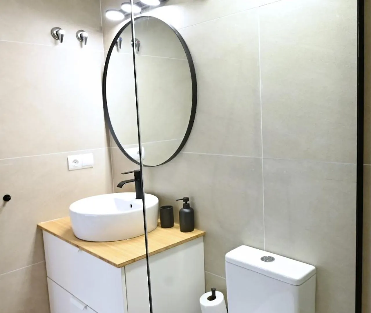 Apartamentos Bahia&Arena Santander Apartment